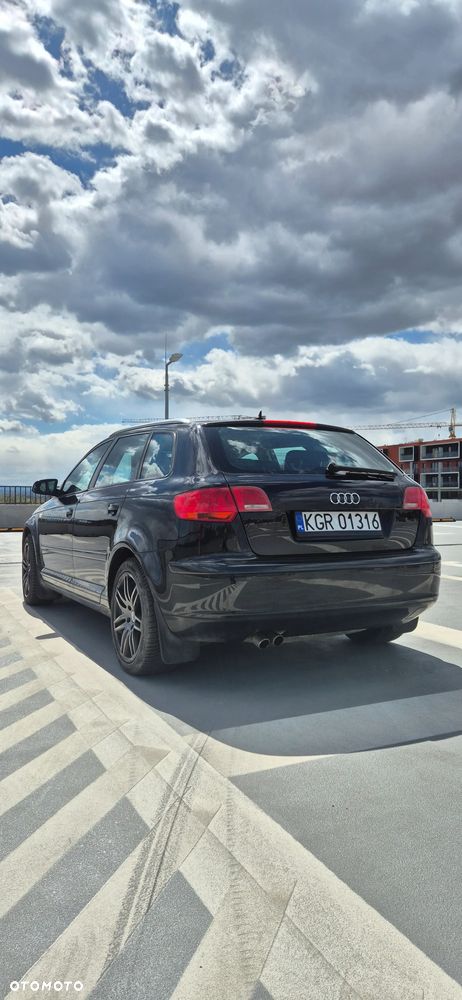 Audi A3 Sportback 1.9 TDI DPF Attraction - 4