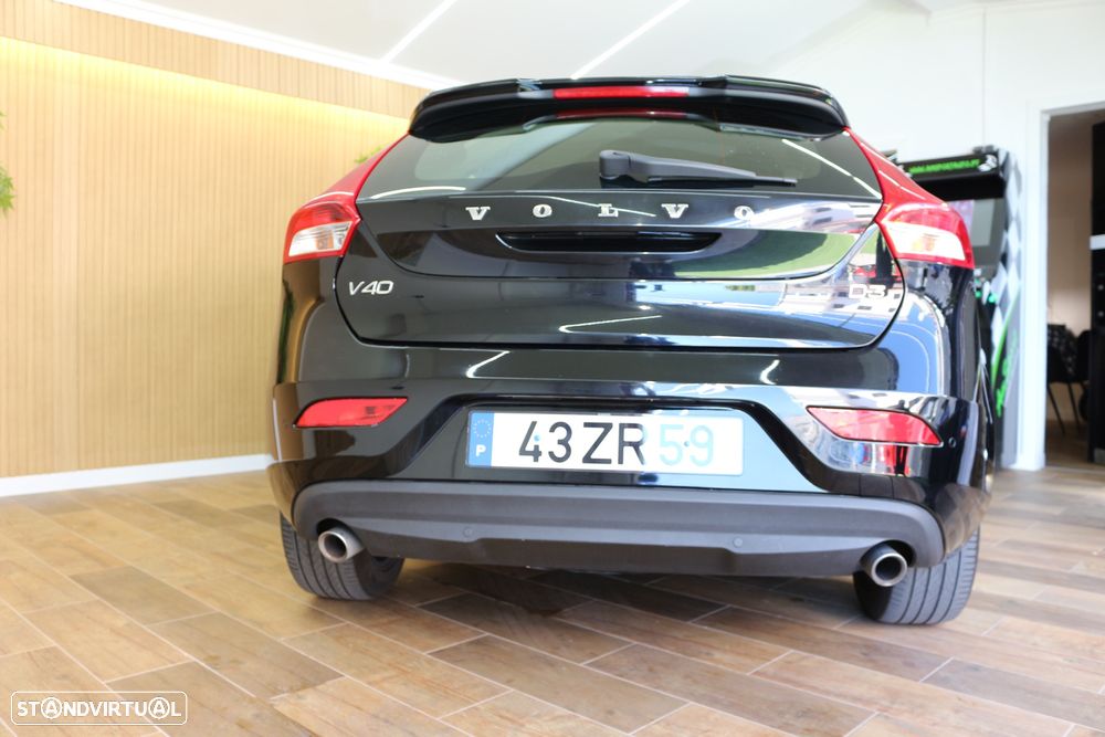 Volvo V40 2.0 D3 Momentum - 15