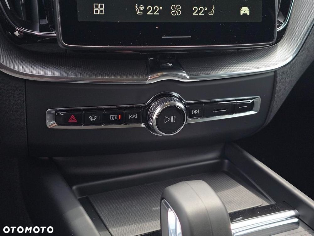 Volvo XC 60 B5 B AWD Core - 11
