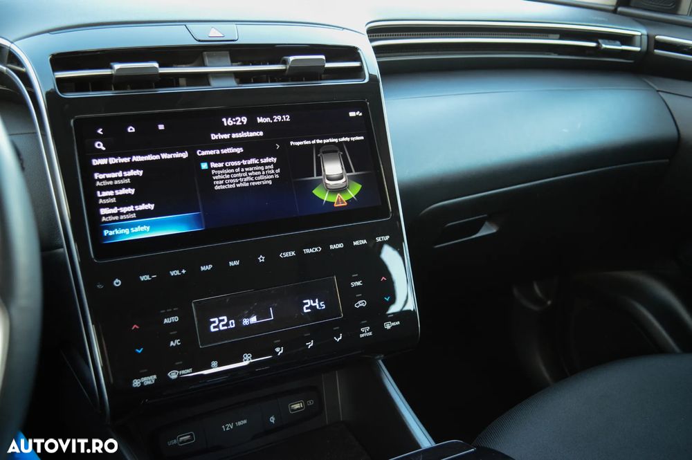 Hyundai Tucson 1.6 T-GDi HEV 2WD Advantage - 12