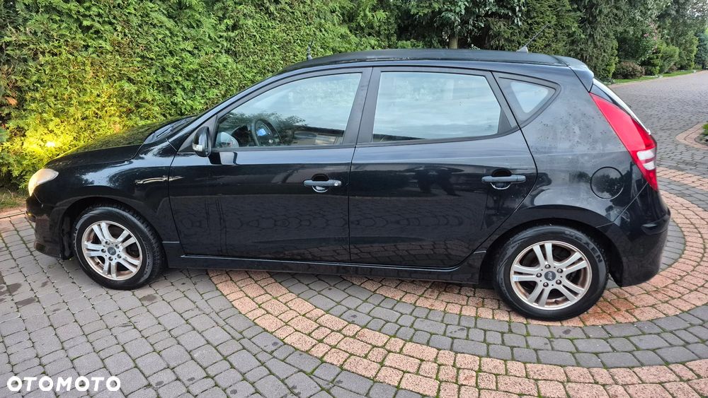 Hyundai i30 1.4 Comfort EU5 - 20