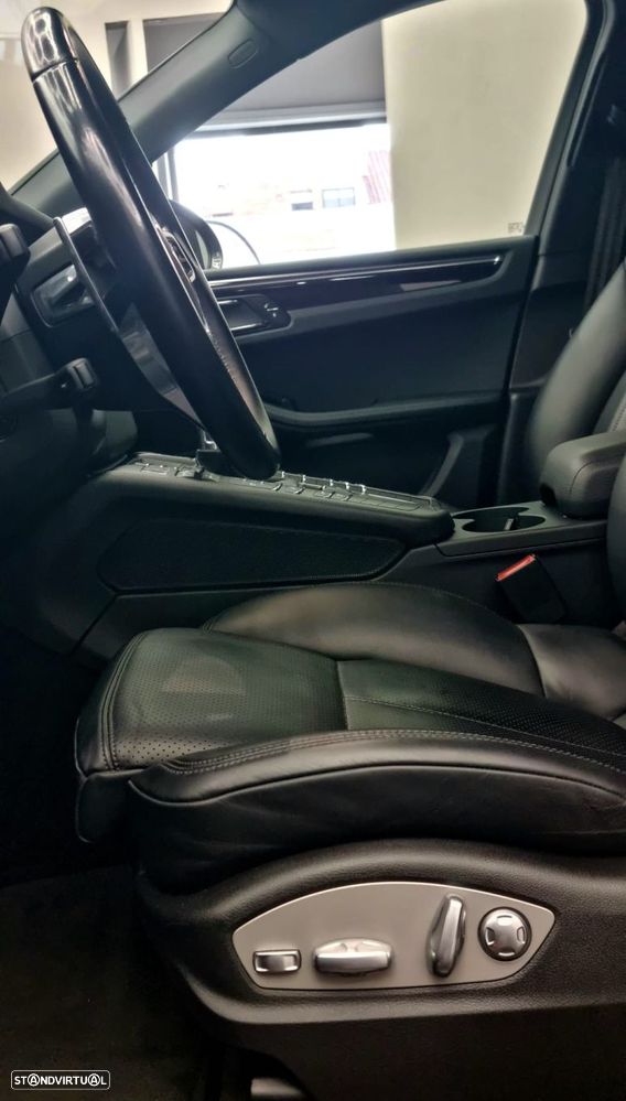 Porsche Macan - 12