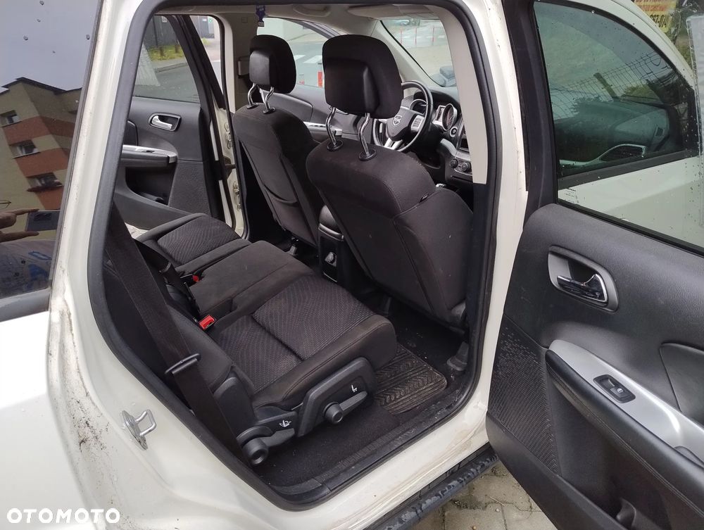 Dodge Journey - 12
