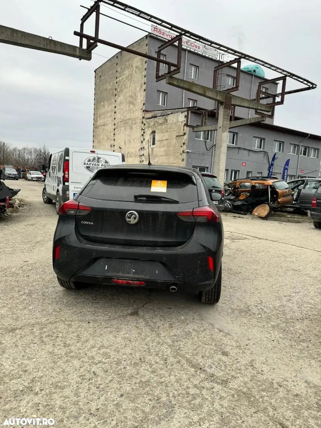Dezmembrez Opel Corsa F - 1