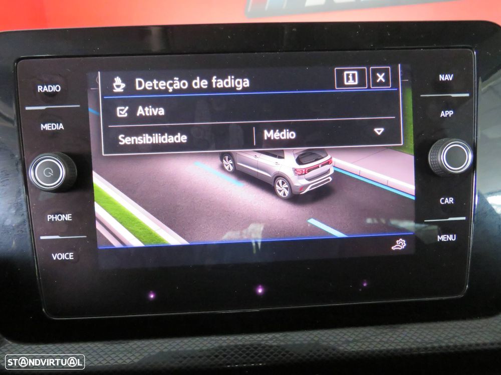 VW T-Cross 1.0 TSI Urban DSG - 44