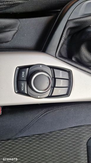 BMW Seria 1 118i Sport Line - 19