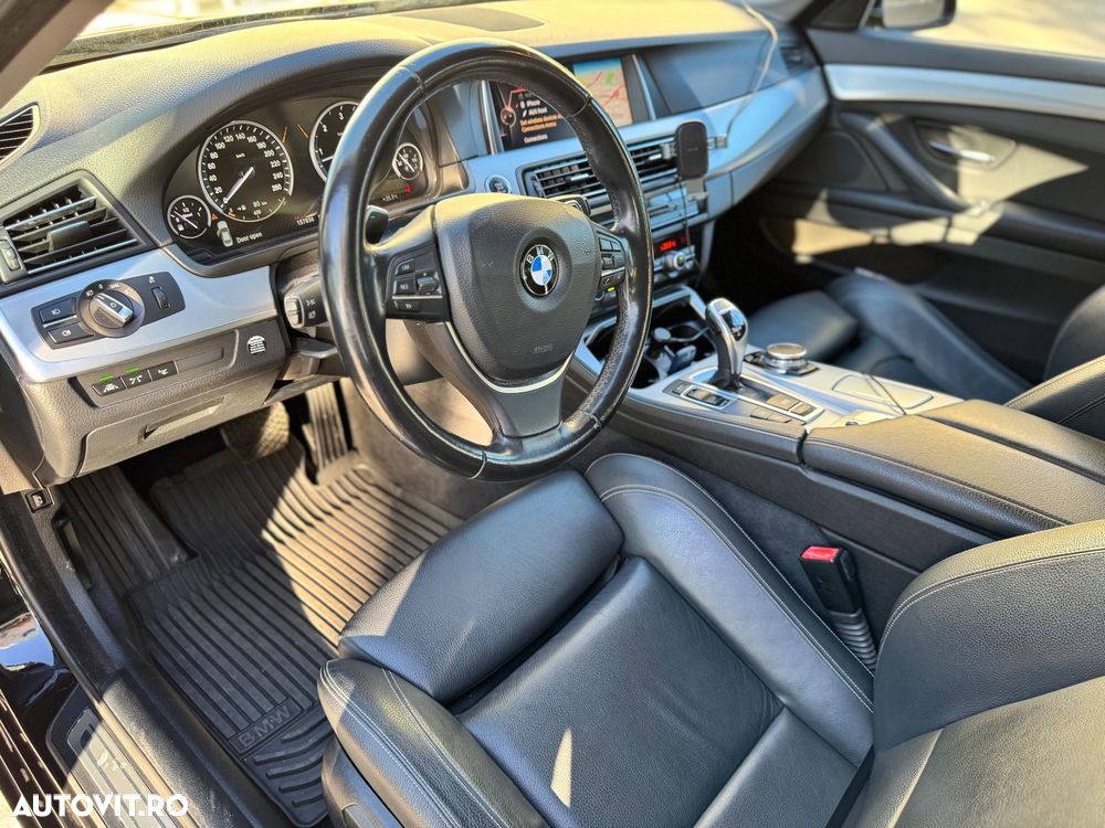 BMW Seria 5 530d xDrive - 13