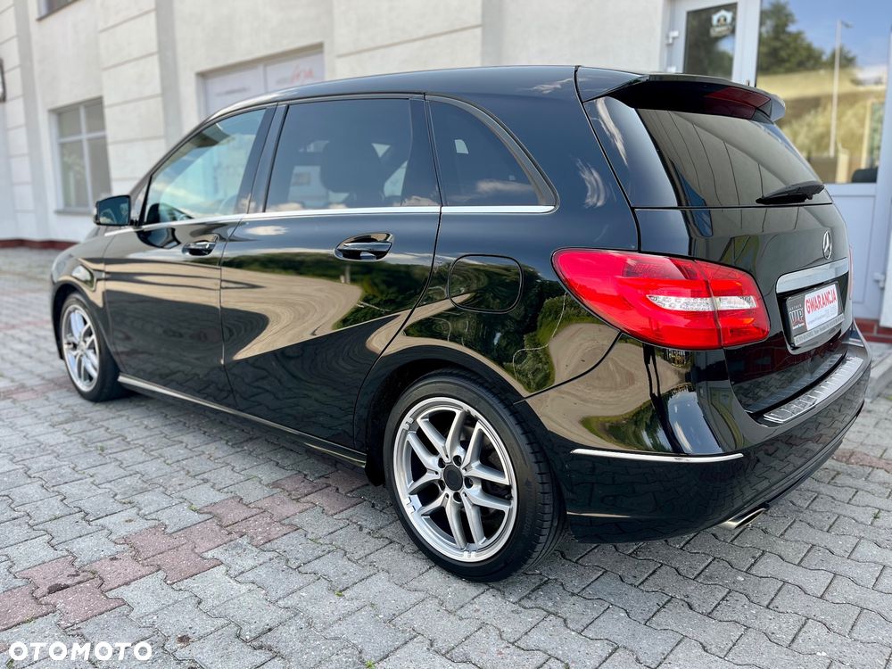 Mercedes-Benz Klasa B 180 Edition - 15