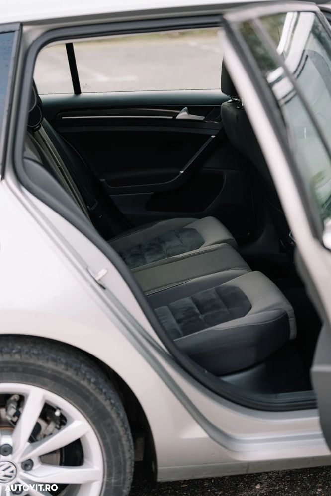 Volkswagen Golf 1.6 TDI DSG BMT Highline - 11