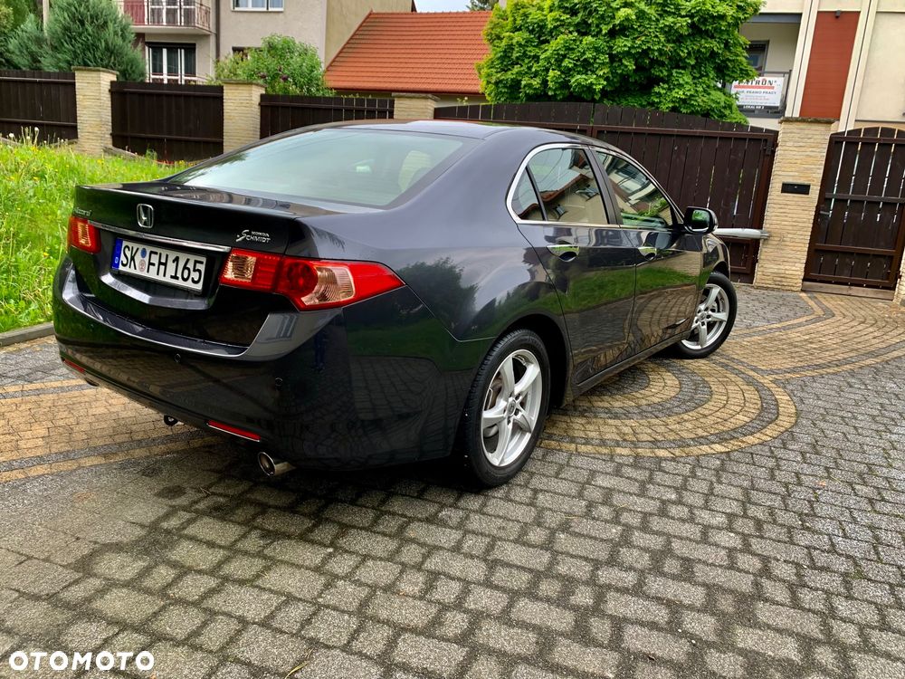 Honda Accord 2.0 Lifestyle - 4