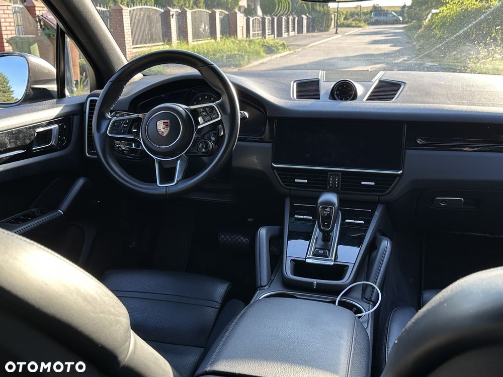 Porsche Cayenne - 9