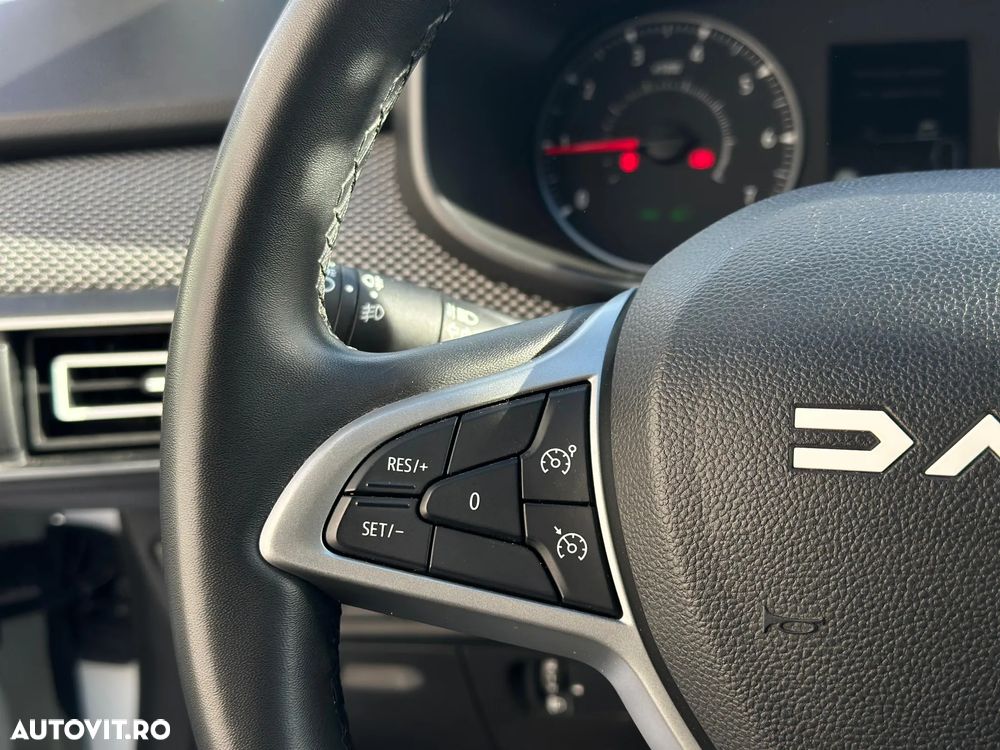 Dacia Logan TCe 90 MT6 Expression - 11