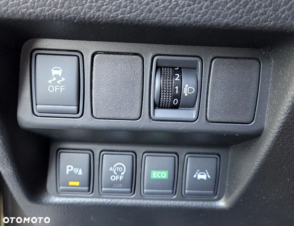 Nissan Qashqai 1.2 DIG-T Xtronic N-Connecta - 39