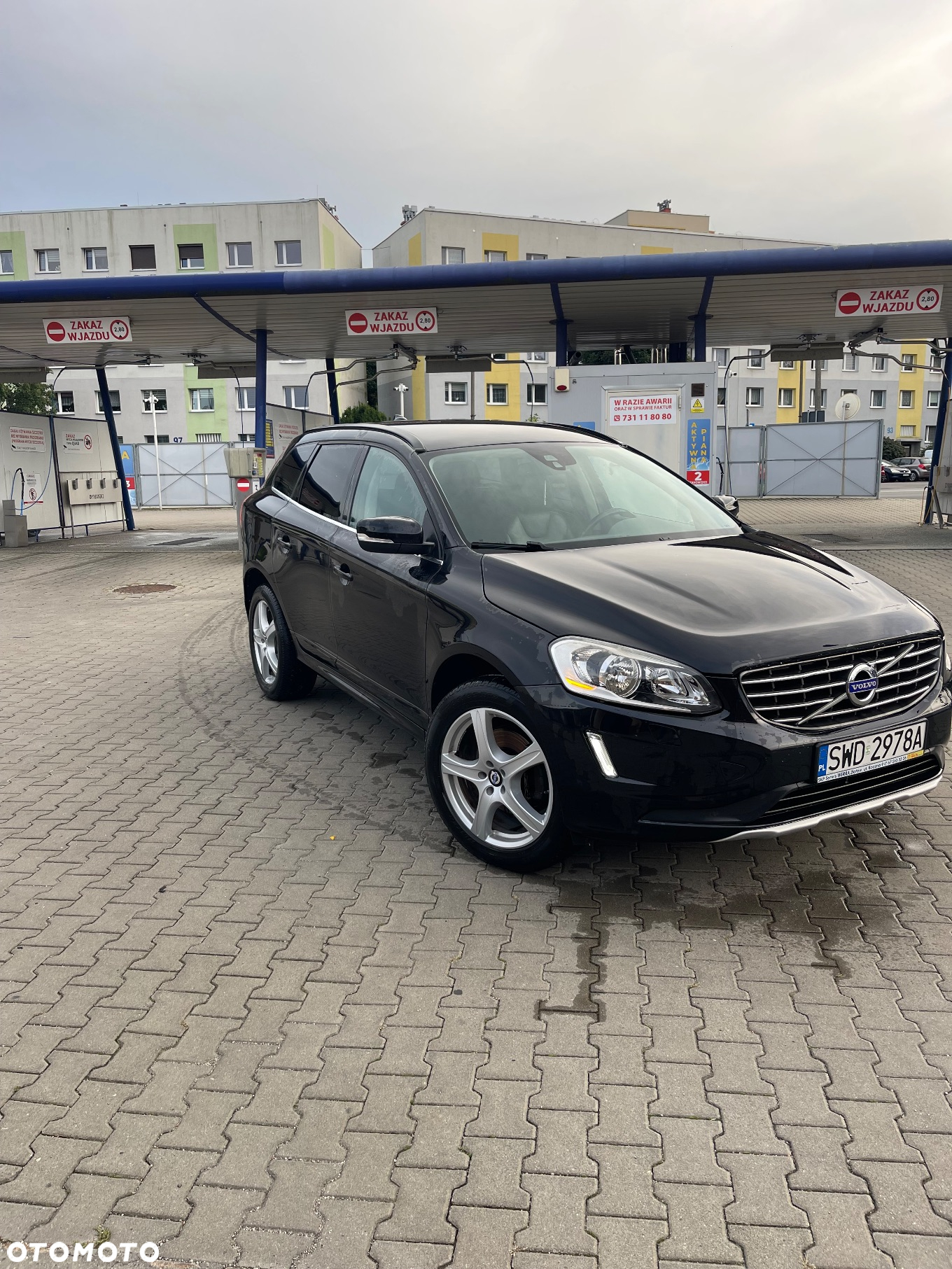 Volvo XC 60 D4 Drive-E Momentum - 3