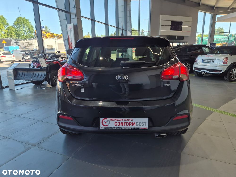 Kia Ceed 1.6 CRDi 128 Platinum Edition - 9