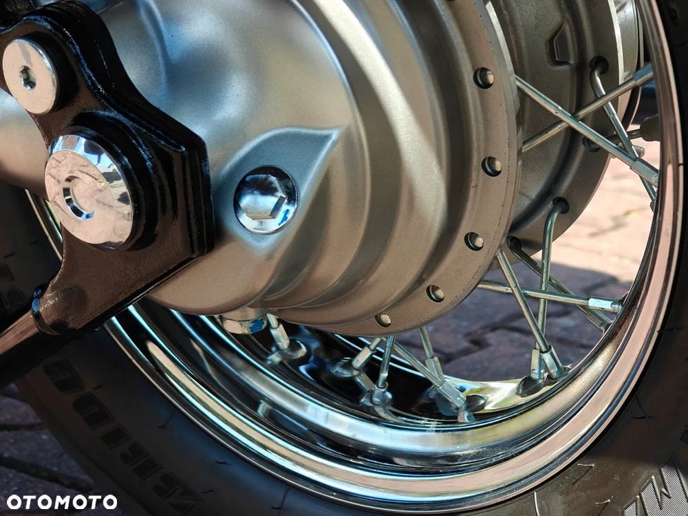 Suzuki Intruder - 26