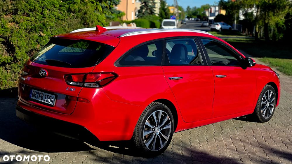 Hyundai i30 blue 1.6 CRDi Passion - 8