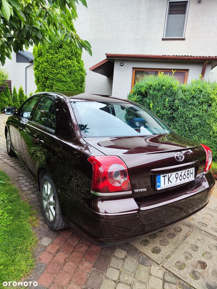 Toyota Avensis 2.2 D-4D Premium - 3