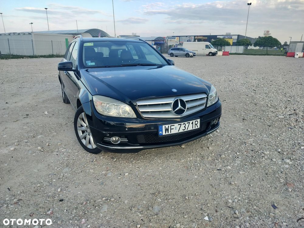 Mercedes-Benz C-Class 2009 photo 4