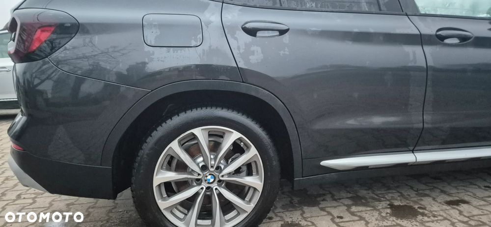 BMW X3 xDrive20d MHEV Advantage - 16