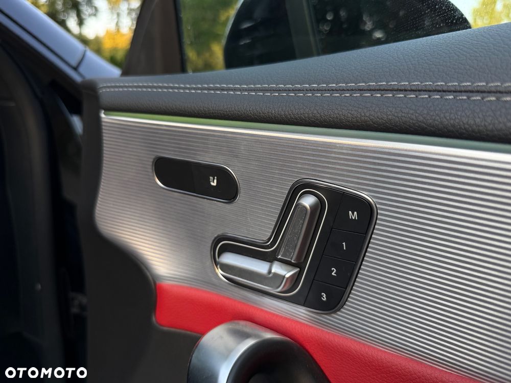 Mercedes-Benz CLA 250 4-Matic AMG Line 7G-DCT - 23