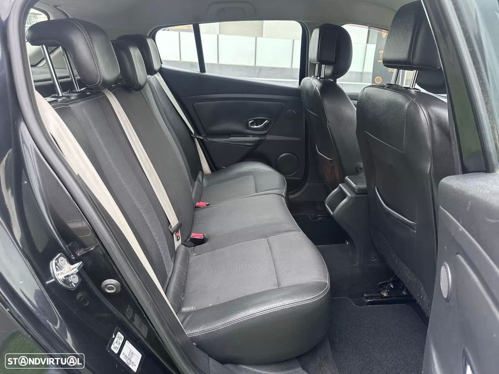 Renault Mégane 1.5 dCi Bose Edition - 33