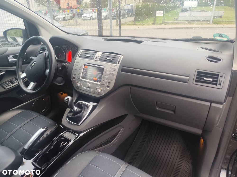Ford Kuga 2.0 TDCi 4x4 Titanium - 31