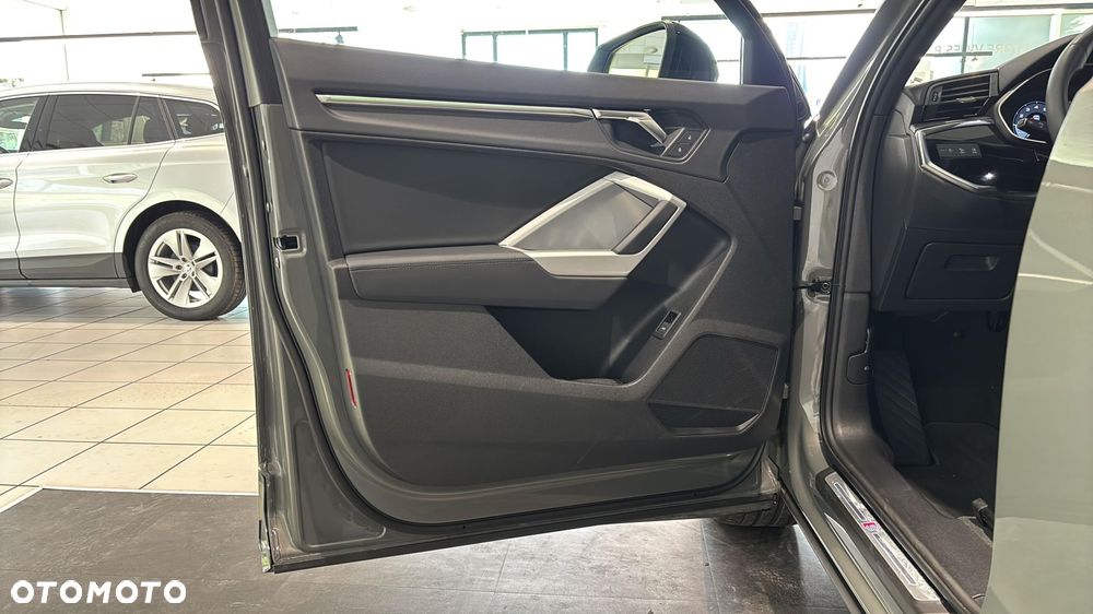 Audi Q3 35 TFSI mHEV S-Line S tronic - 10