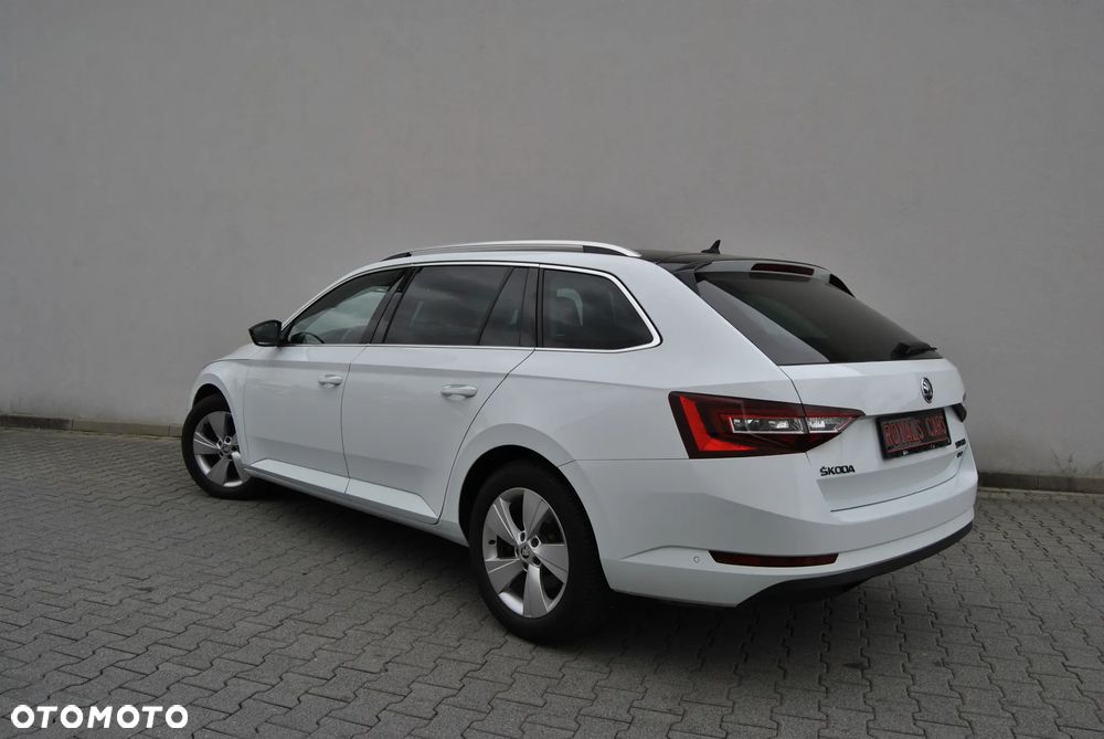 Skoda Superb 2.0 TDI 4x4 DSG Style - 11