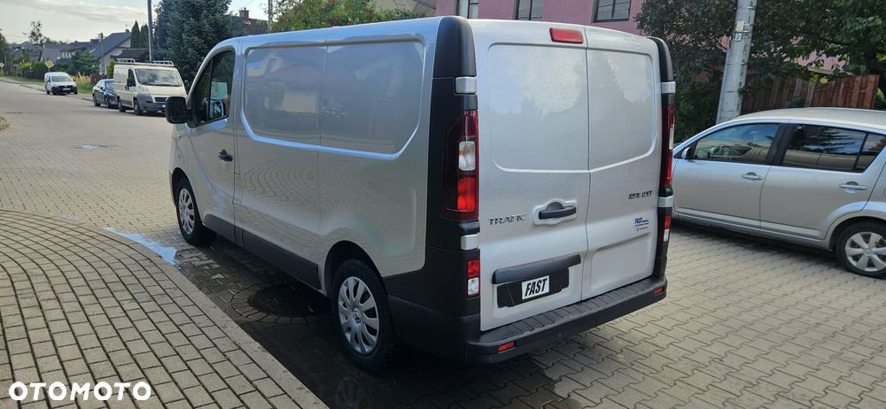 Renault TRAFIC - 4
