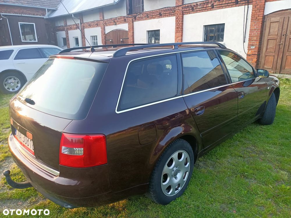 Audi A6 Avant 2.5 TDI - 4