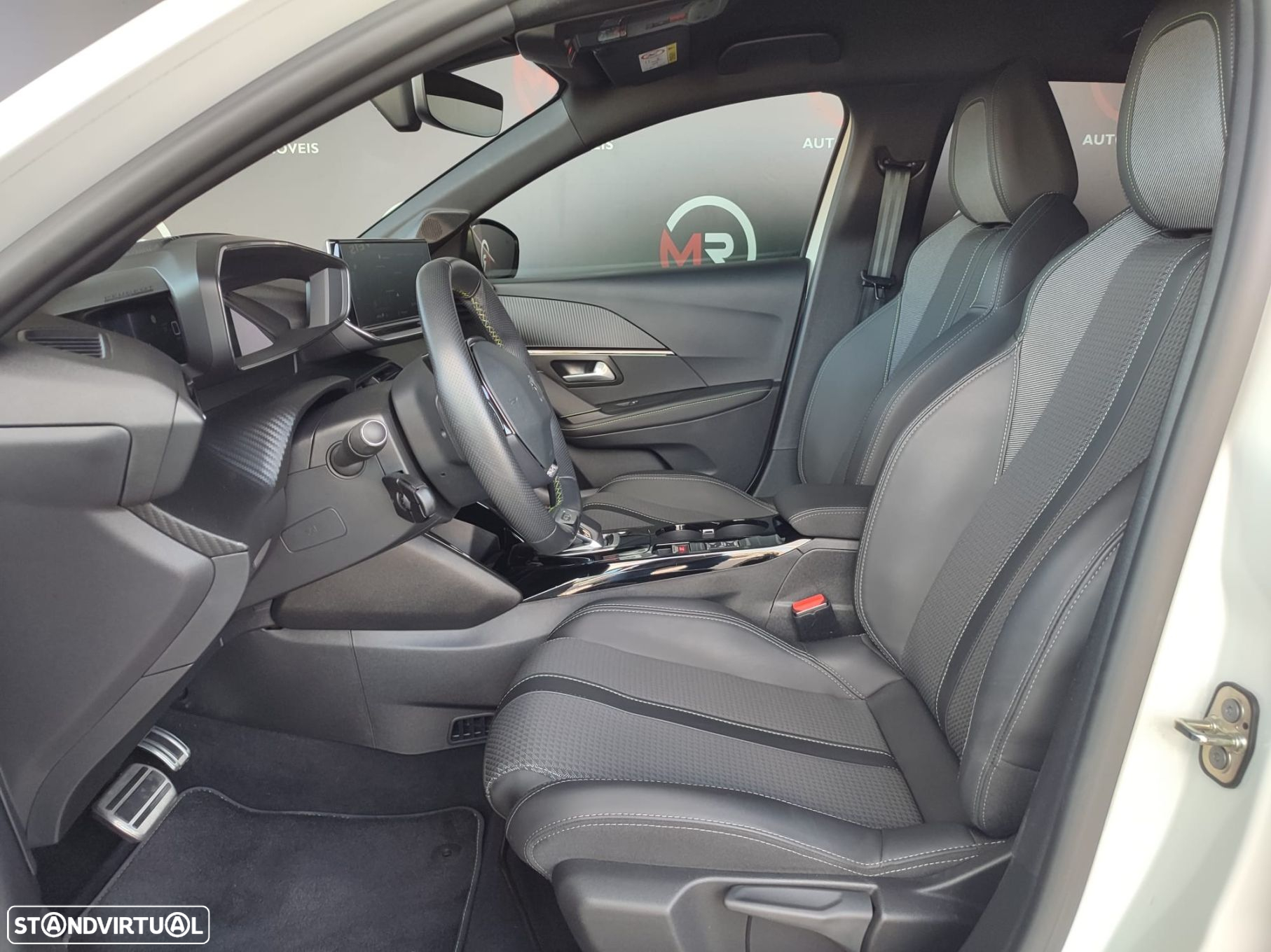 Peugeot e-208 50 kWh GT - 25