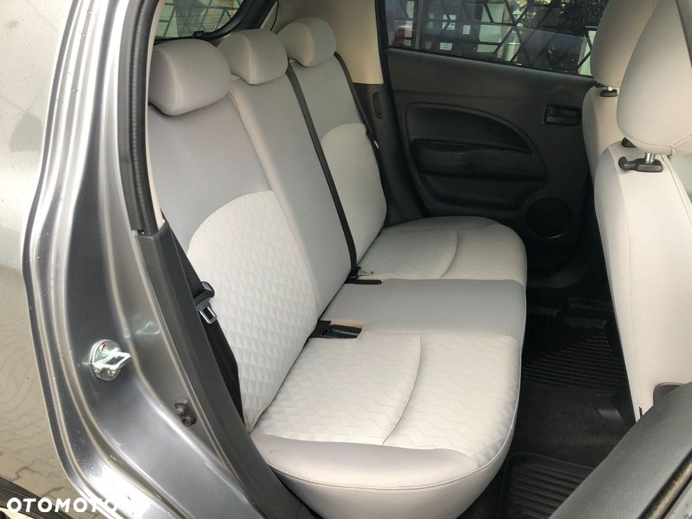 Mitsubishi Space Star - 17