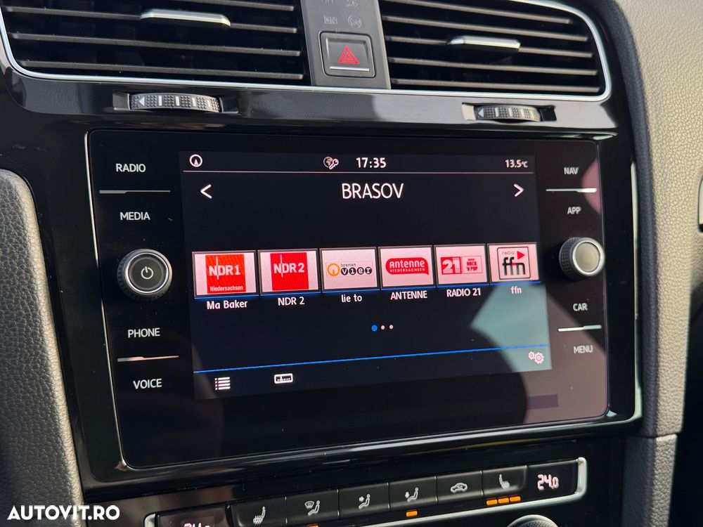 Volkswagen Golf 1.6 TDI DSG Sound - 26