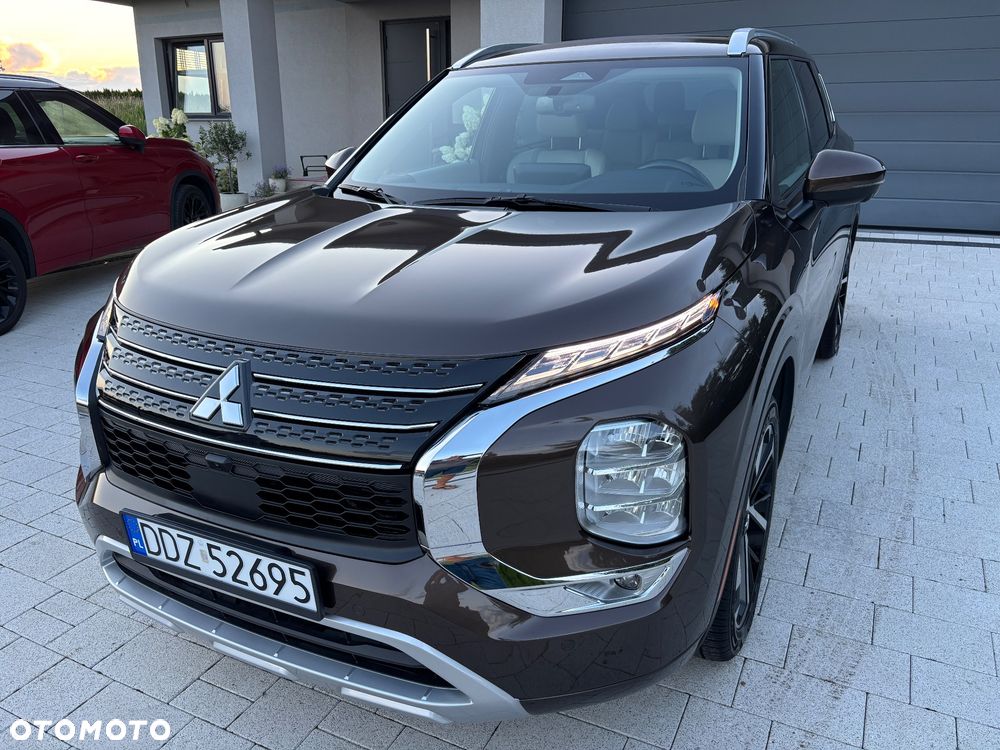 Mitsubishi Outlander - 38