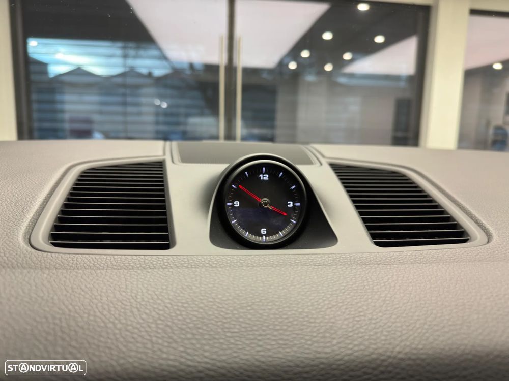 Porsche Cayenne Coupé E-Hybrid Platinum Edition - 36