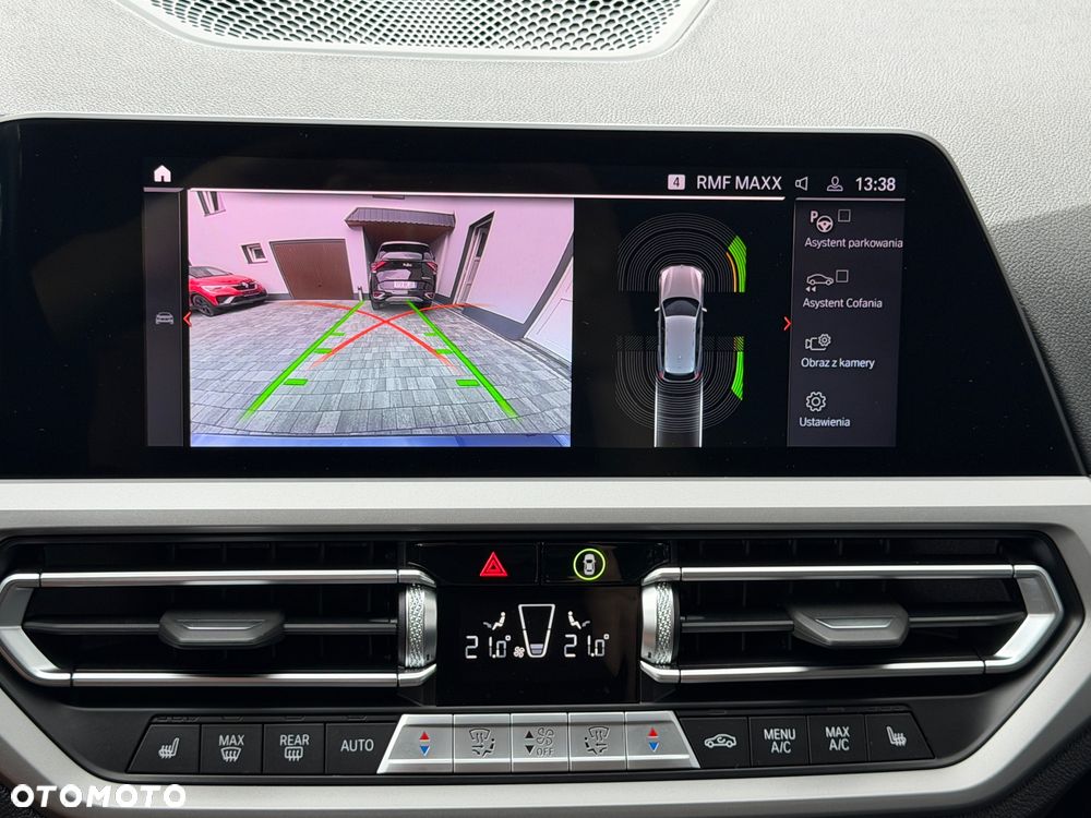 BMW Seria 3 320e Sport Line - 6