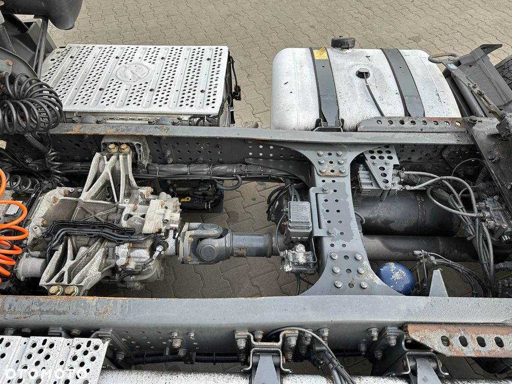 Mercedes-Benz ACTROS MP4 1842 - 23