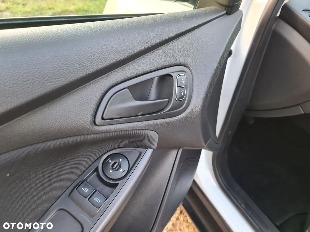Ford Focus - 13