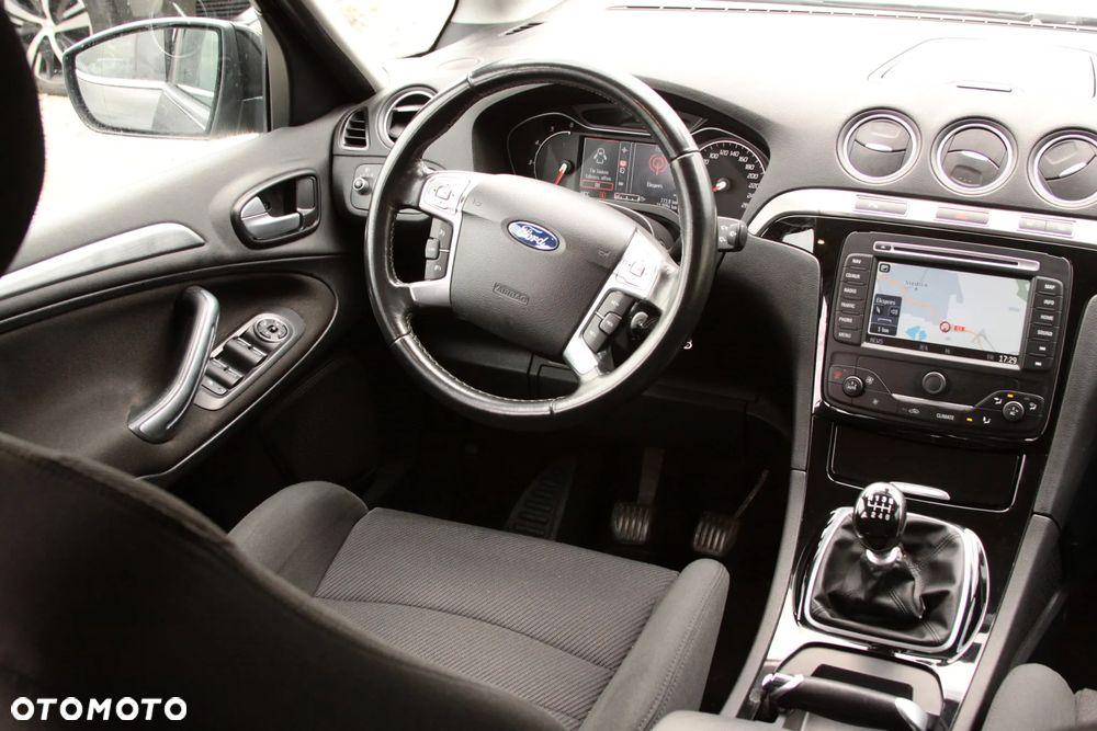 Ford S-Max 2.0 TDCi DPF Titanium - 15