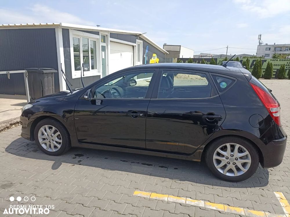 Hyundai i30 1.4 DOHC GL CLASSIC - 2