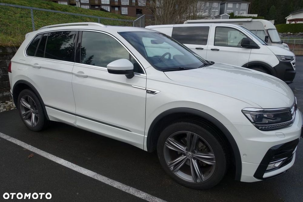 Volkswagen Tiguan 2.0 TDI SCR 4MotION DSG R-Line - 4