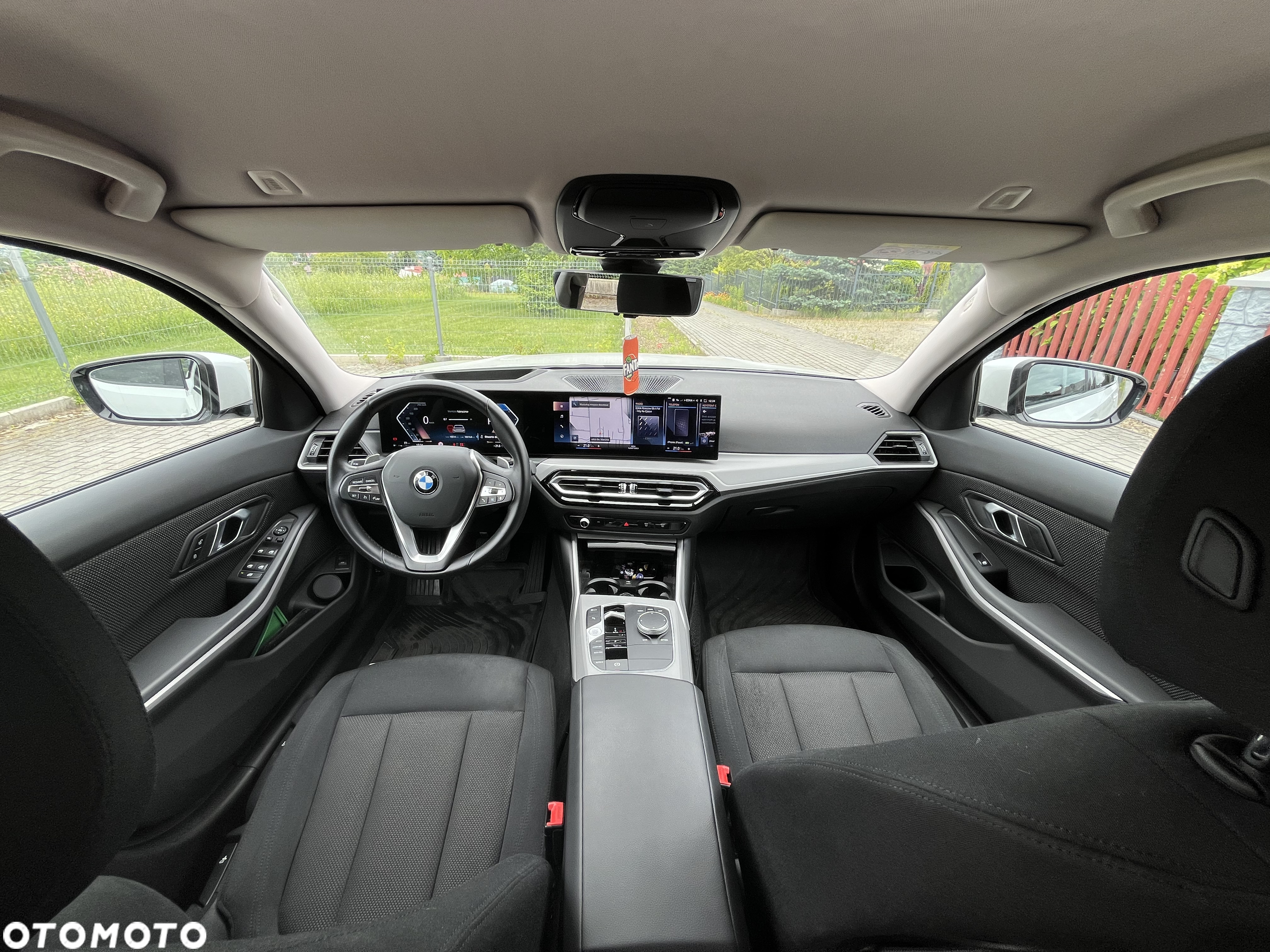 BMW Seria 3 320d Touring - 10