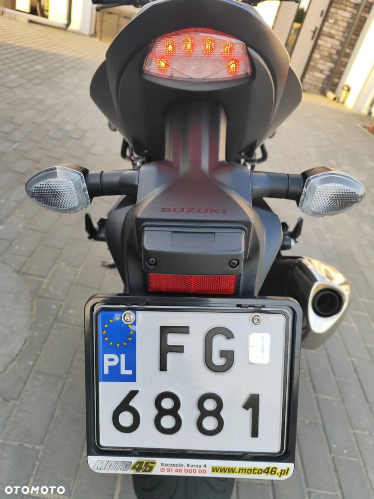 Suzuki GSX - 35