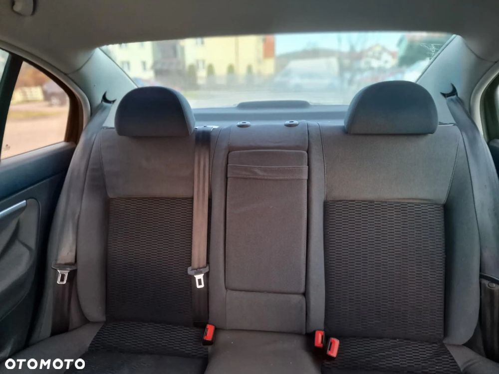 Skoda Superb 2.8 V6 Elegance - 14