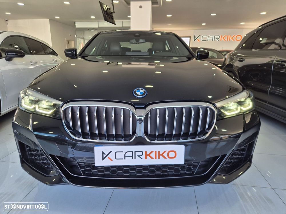 BMW 530 e Pack Desportivo M - 2