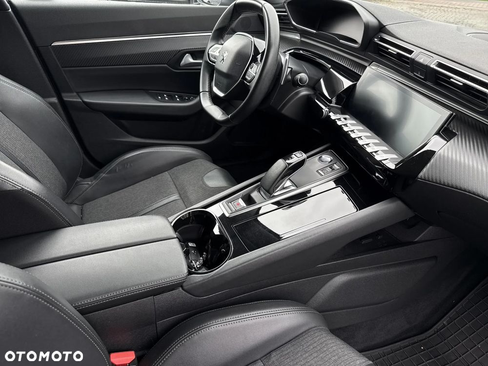 Peugeot 508 1.6 PureTech First Edition S&S EAT8 - 37