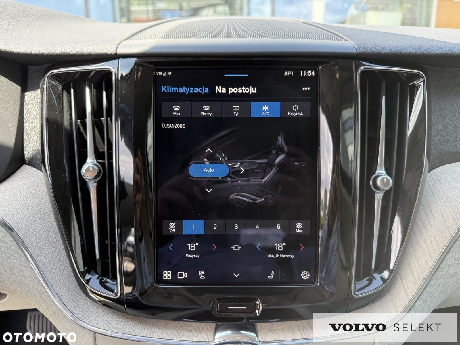 Volvo XC 60 - 22