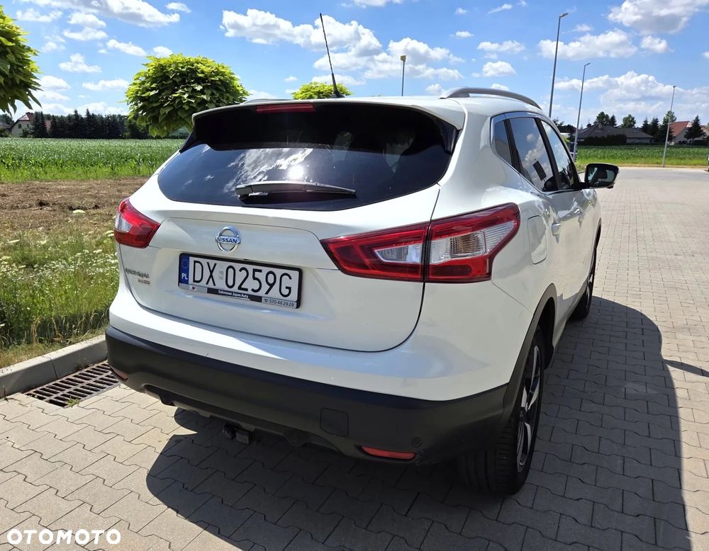 Nissan Qashqai 1.6 DIG-T N-Vision - 11