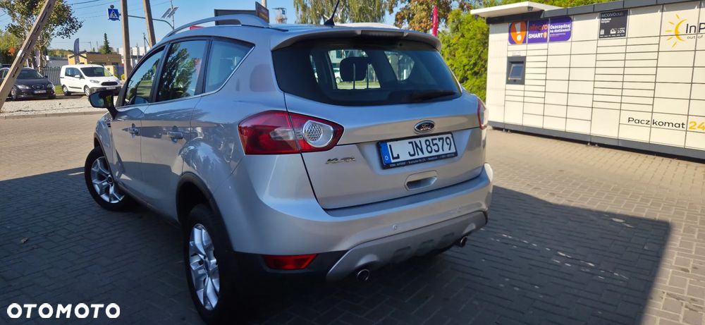 Ford Kuga 2.0 TDCi 2x4 Titanium - 12